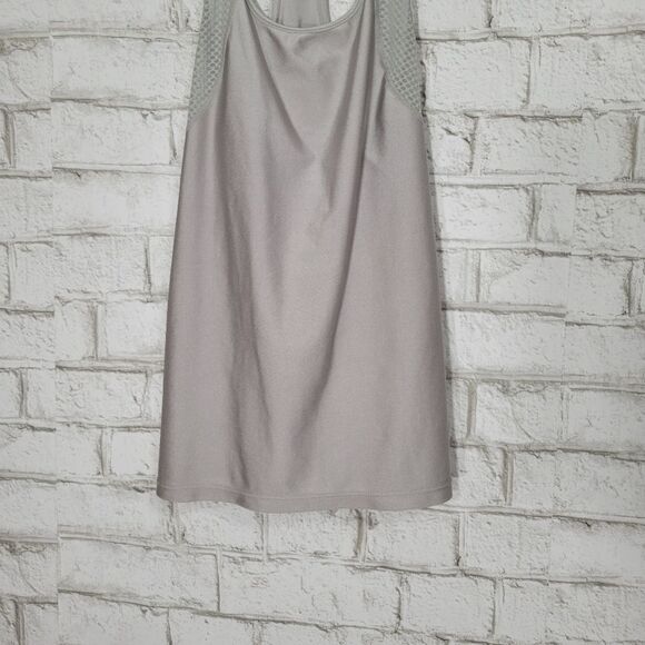 H&M Sport razor back tank - Picture 3 of 14